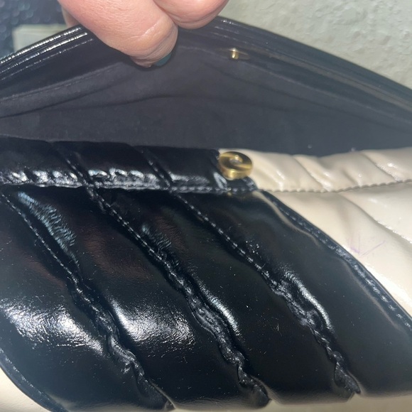 Steve Madden Eloise Women’s Quilted Shoukder Bag, Black/Bone - Picture 10 of 16